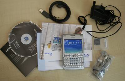 Nokia E61 box contents