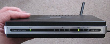 D-Link DSL2640 Router Front